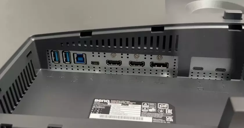 BenQ PD3220U écran thunderbolt