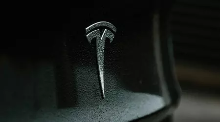 Tesla a connu sa pire journée boursière depuis 2020 : les actions ont chuté de 15 %.