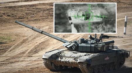 Un drone bombardier ukrainien a lancé des grenades sur un char russe modernisé T-80BVM