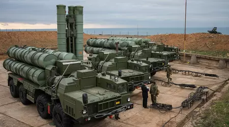En raison des lourdes pertes de S-400 Triumf en Ukraine, la Russie va devoir redistribuer ses systèmes de défense aérienne et antimissile stratégiques.