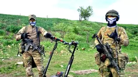 Les troupes russes utilisent à nouveau des scooters électriques pour attaquer les positions ukrainiennes