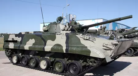 Les Émirats arabes unis présentent un BMP-3 modernisé avec un module de combat slovaque  