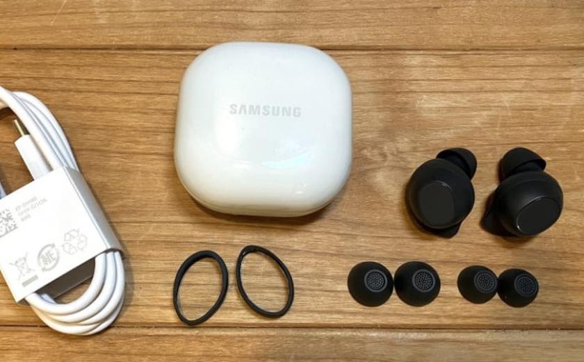 Oreillettes à traduction AI Samsung Galaxy Buds FE