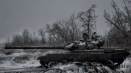 L'Ukraine a commencé à utiliser régulièrement des chars pour lutter contre les "assauts de viande" russes