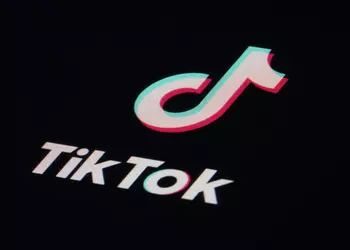 TikTok fait appel à des adolescents ...