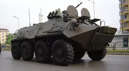 La Bulgarie remet à l'Ukraine les 100 véhicules blindés de transport de troupes qu'elle lui avait promis
