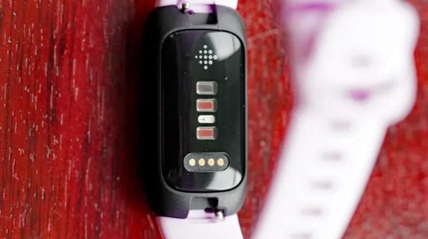 mi band 9 ou Fitbit Inspire 3