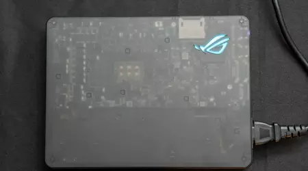 Asus dévoile la première GeForce 5090 externe au monde avec Thunderbolt 5