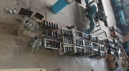 Une ferme de cryptographie illégale exposée dans la région de Dnipropetrovsk - du matériel minier pour 4 000 000 UAH a été saisi