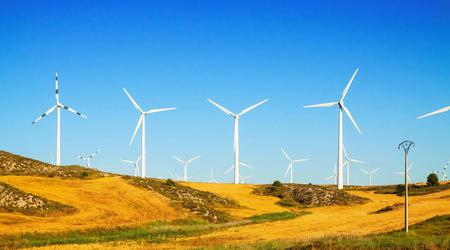 Les prix de l'électricité au Royaume-Uni tombent en dessous de zéro grâce à une production record d'énergie éolienne