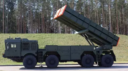 Le Belarus a reçu des lance-roquettes multiples Polonez-M, qui peuvent utiliser des missiles d'une portée allant jusqu'à 300 kilomètres avec des ogives nucléaires.