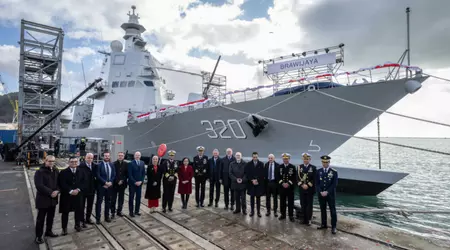 L'Indonésie achète deux navires de guerre construits pour l'Italie