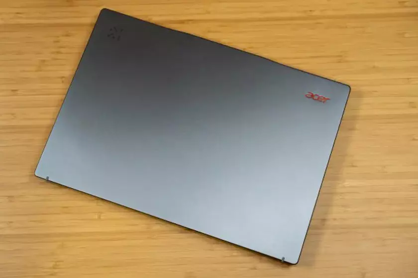 Acer Swift 14 AI Ordinateur IA embarqué