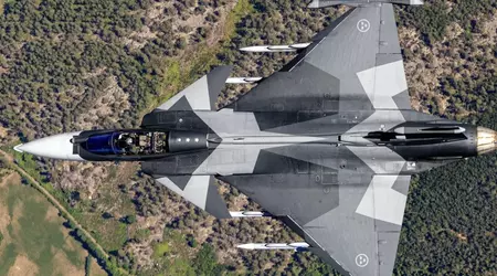 Pour la première fois au monde, un chasseur Gripen E équipé d'intelligence artificielle a concouru avec un pilote réel