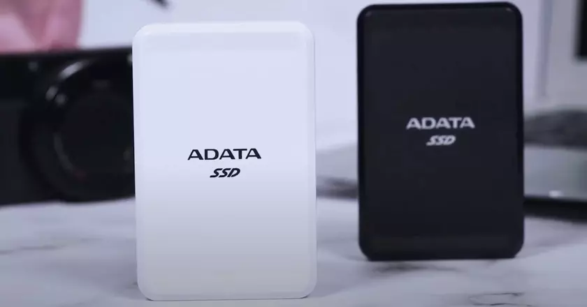 Revue du disque dur externe ADATA SC685