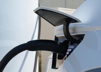 Hyundai a facilité la charge des ...