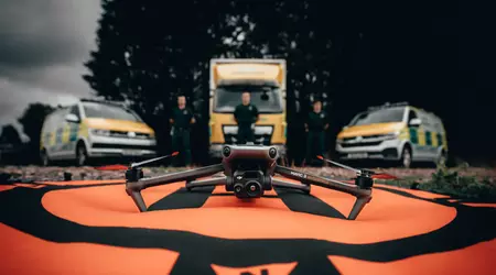 DJI Mavic 3T - Deux caméras, zoom 56x, caméra thermique et support RTK pour 4919 €.