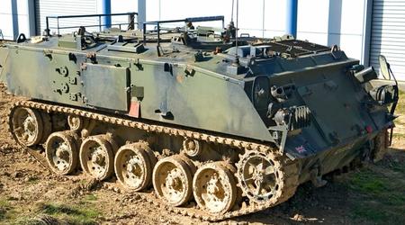 Des volontaires achètent 17 véhicules blindés pour Azov au Royaume-Uni