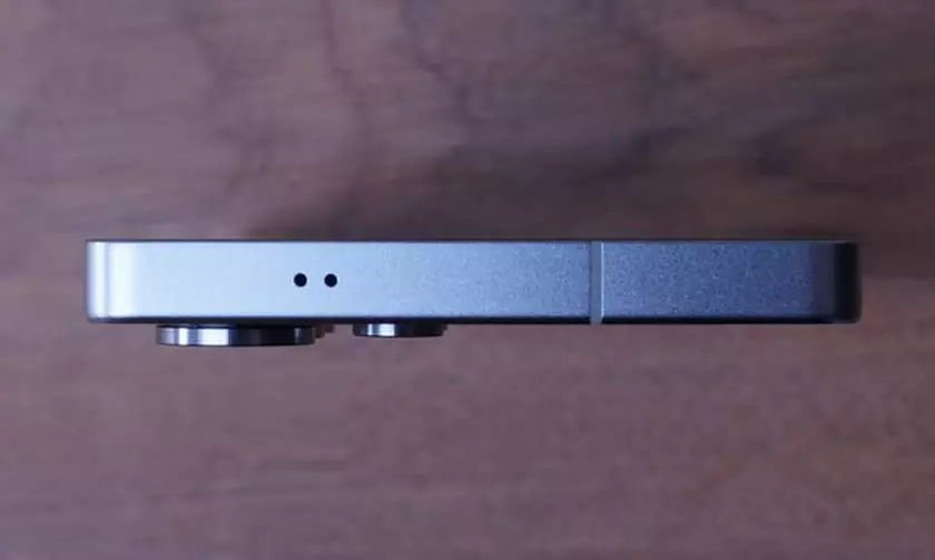 Comparaison entre l'iPhone 17 Pro Max et le Galaxy S25 Ultra