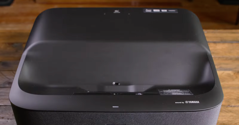 Epson EpiqVision LS300 meilleur videoprojecteur ultra courte focale