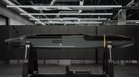 Les États-Unis continuent de développer le missile le moins cher, qui devrait coûter 150 000 dollars.