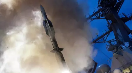 La réponse de l'Iran au RIM-174 SM-6 ERAM - l'USS Dena sera armé de missiles antiaériens à lancement vertical.