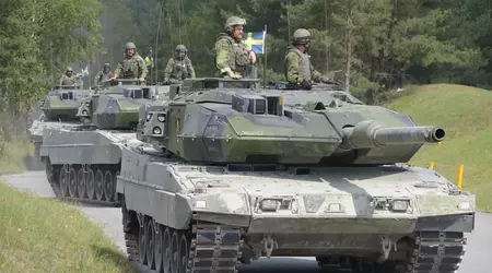 La Suède a transféré 10 chars Stridsvagn 122 à l'Ukraine, une version modernisée du char allemand Leopard 2A5.