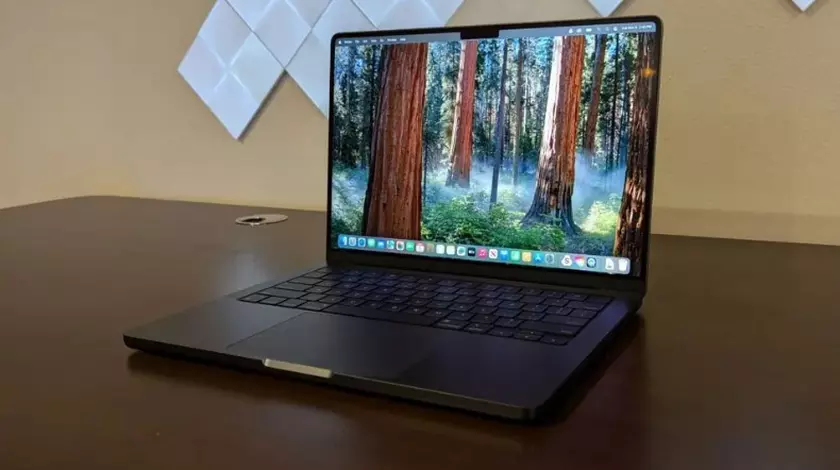 Apple MacBook Pro M4 2024 ou Apple MacBook Air M4 2025