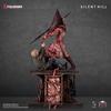 Fans de Silent Hill 2 : Seuls 600 fans chanceux pourront posséder un objet de collection géant à l'effigie du protagoniste du jeu et de Pyramid Head.-11