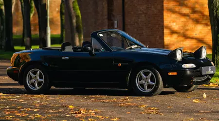 Un kit de conversion en voiture électrique a été créé pour la Mazda MX-5