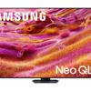Vue de face du téléviseur Samsung QN900F