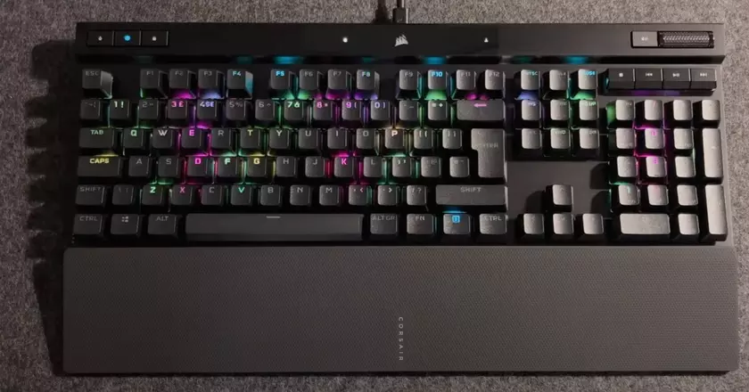 Corsair K70 RGB PRO Clavier mécanique silencieux