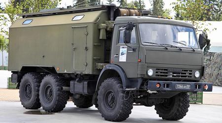 Le système de missiles américain HIMARS a détruit une station de guerre électronique russe RB-636M2 Svet-KU.