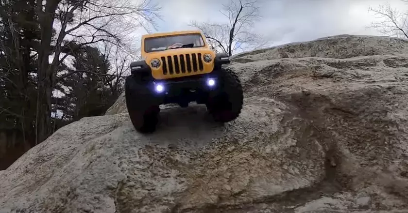 1:24 AXIAL SCX24 meilleur crawler 1/24