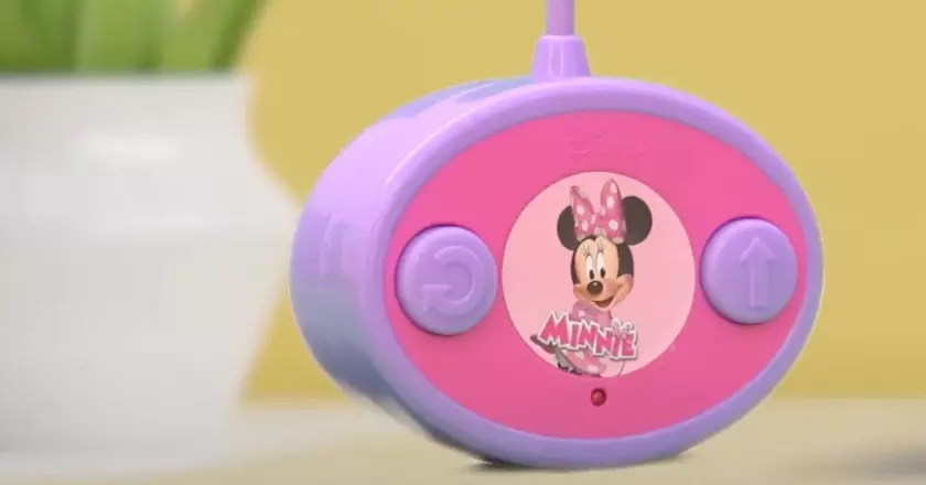 DISNEY JUNIOR MINNIE MOUSE voiture télécommandée pour enfants