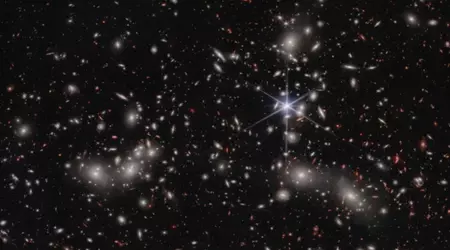 Le télescope spatial JSWT a découvert deux galaxies anciennes impossibles qui ne devraient pas exister.