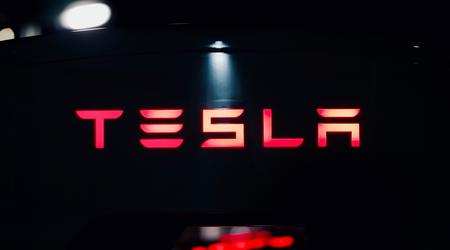Le ministère américain de la Justice a demandé à Tesla de lui fournir des documents sur les fonctions de conduite autonome Autopilot et FSD.