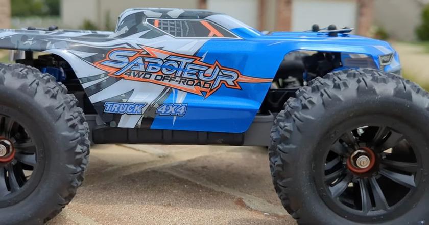 1:16 DEERC H16E avis sur la voiture deerc