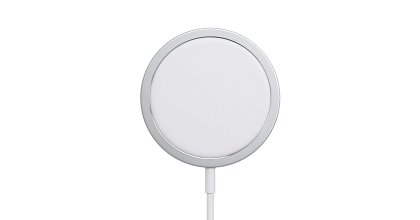 Chargement sans fil Apple MagSafe par l'intermédiaire du défenseur otterbox