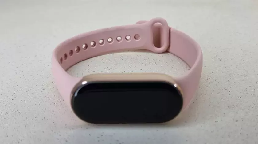 Comparaison entre le Fitbit Inspire 3 et le Xiaomi Smart Band 9