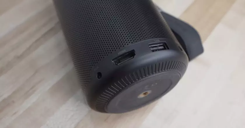 NEBULA by Anker Capsule Max projecteur intelligent 4k