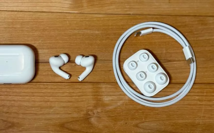 Écouteurs Apple AirPods Pro (2e génération) pour la traduction des langues