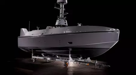 La France teste un drone maritime kamikaze en frappant une barge