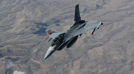 Les pilotes ukrainiens ont commencé à s'entraîner au vol sur des chasseurs F-16 Fighting Falcon en Arizona