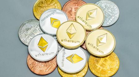 CoinMarketCap est devenu fou - Le taux de Bitcoin est passé à 800 milliards de dollars, Ethereum a augmenté à 43 milliards de dollars et Dogecoin vaut maintenant 2 millions de dollars