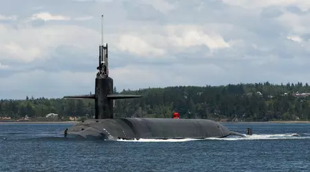 Le sous-marin à propulsion nucléaire USS Alabama, équipé de missiles balistiques intercontinentaux Trident II d'une portée de plus de 12 000 kilomètres et d'armes nucléaires, a un nouveau commandant.