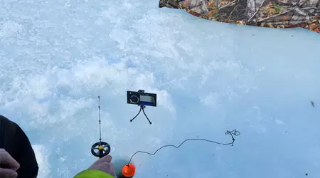 Samsung Galaxy S23 Ultra a survécu 5 heures dans une rivière glacée au nord de la Suède