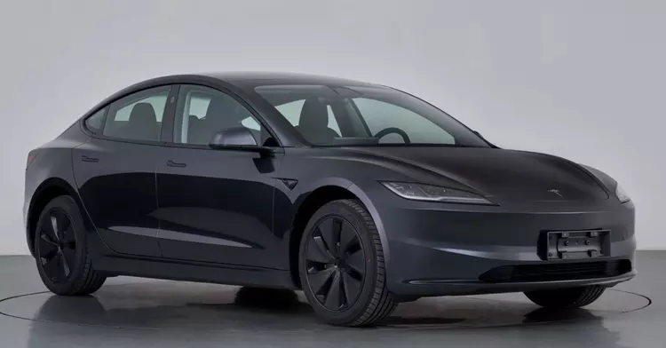 Tesla se prépare à lancer le ...