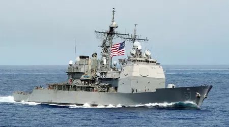 La marine américaine a mis hors service le croiseur USS Lake Champlain après 35 ans de service - le navire de guerre était porteur de missiles Tomahawk, a survécu à une explosion et à une collision avec un navire de pêche.