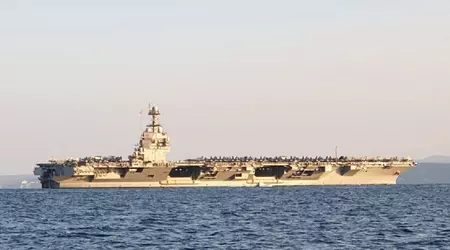 La marine américaine a envoyé en Italie un groupe d'intervention dirigé par le plus grand porte-avions du monde, l'USS Gerald R. Ford, pour un coût de plus de 13 milliards de dollars.